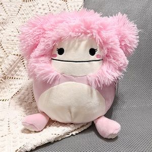 8” Brina the Pink Bigfoot Squishmallow | BNWT